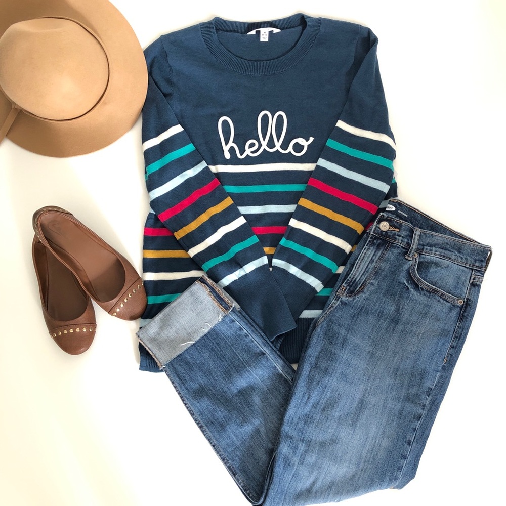 New! “Hello” lightweight sweater